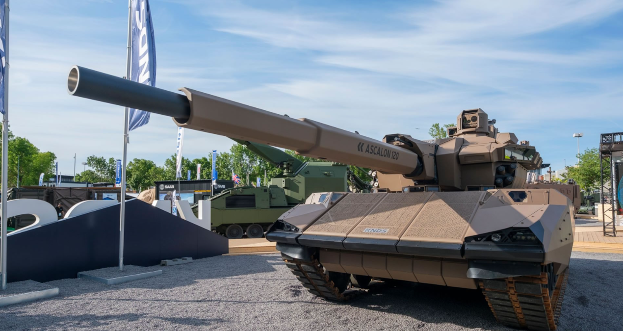 Uzaktan kumandalı dev tank görücüye çıktı: 1.500 beygir gücünde