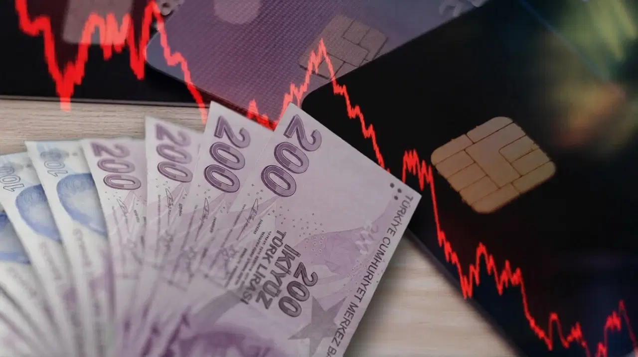 Yabancı Türkiye’de harcamayı kıstı, yurttaş yurtdışına yöneldi: Kartlı harcamalarda tarihi tersine dönüş